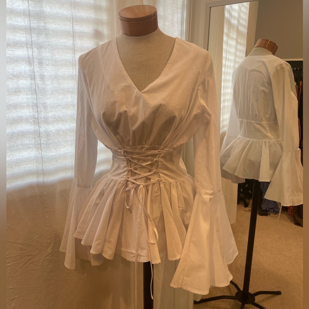 Romantic bell sleeve top Size S